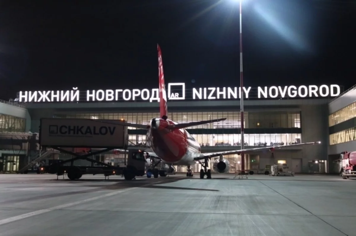 Вылет двух авиарейсов в Сочи задержан в Нижнем Новгороде