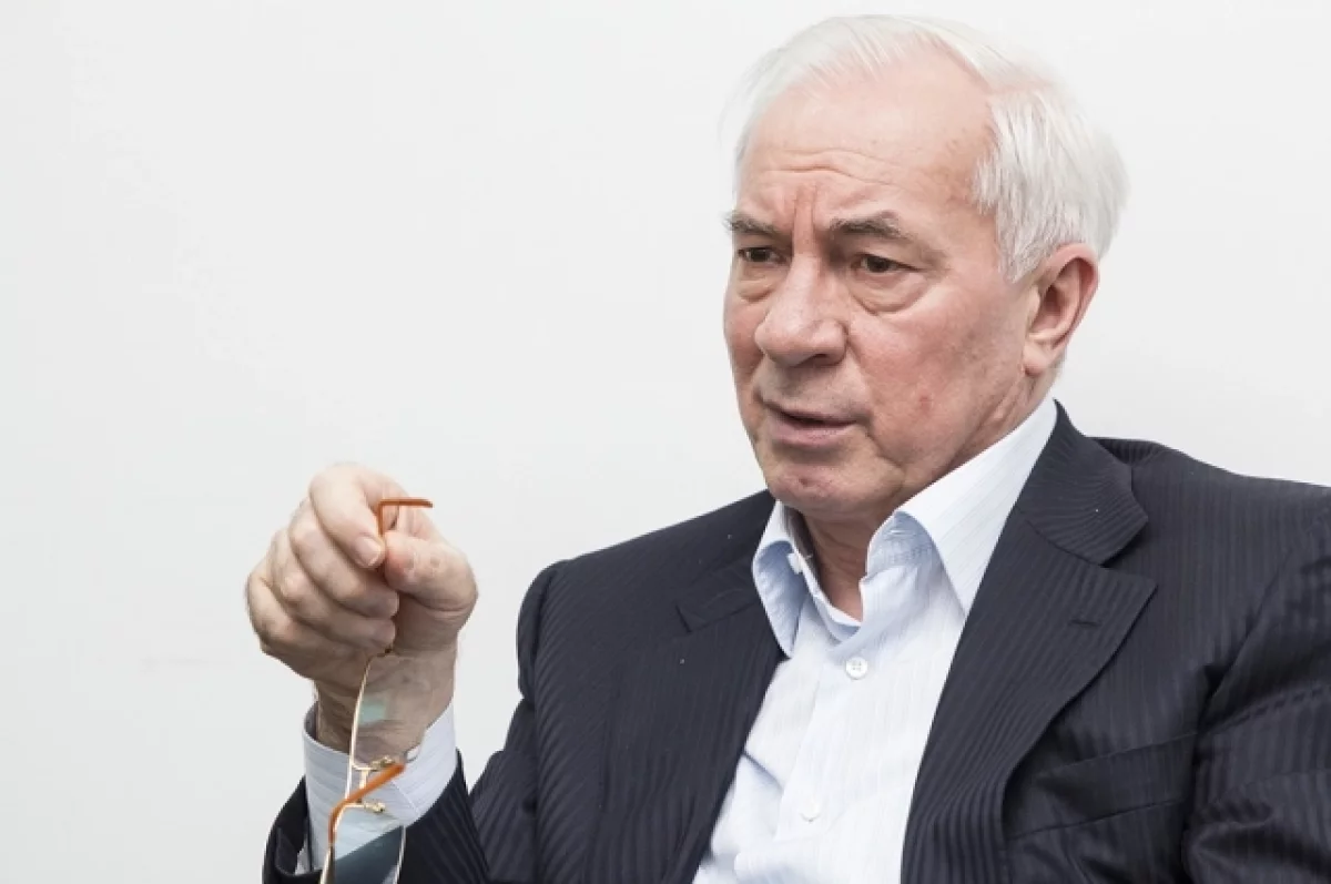 Экс-премьер Азаров заявил о нелегитимности украинской власти