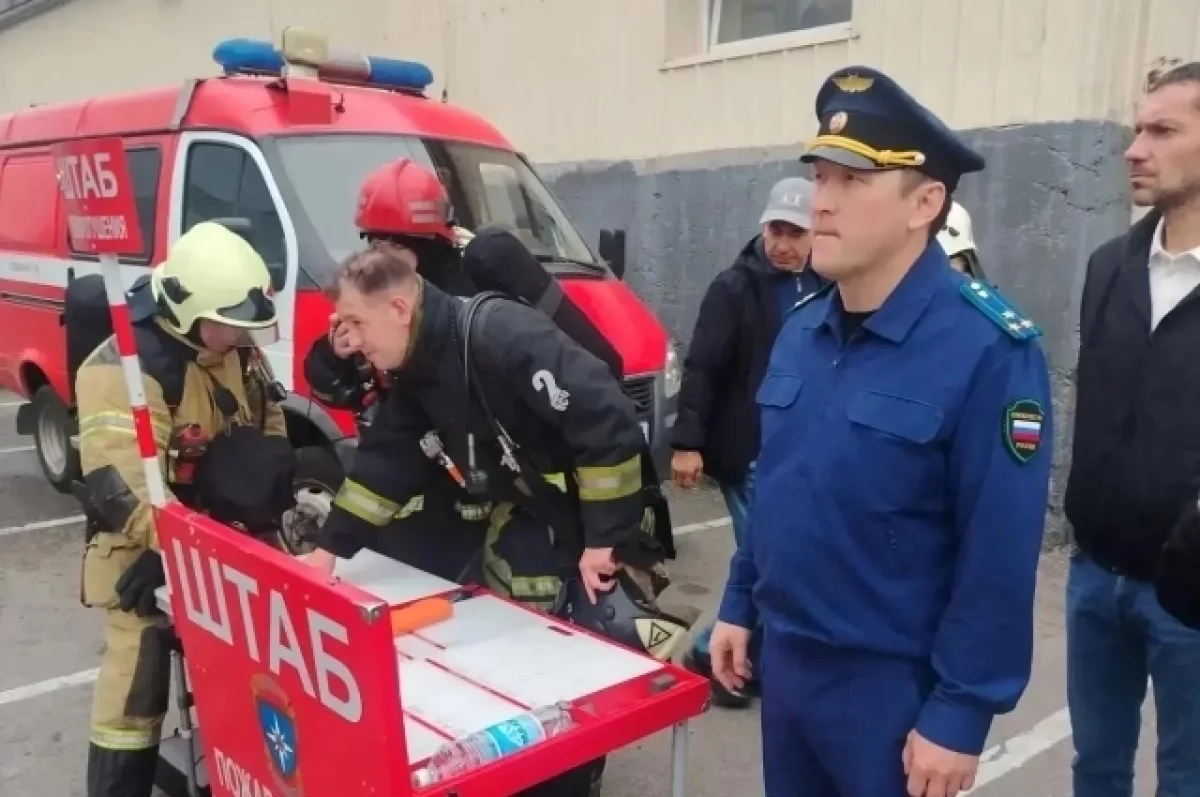 Прокуратура контролирует проверку причин пожара на рынке в Петропавловске