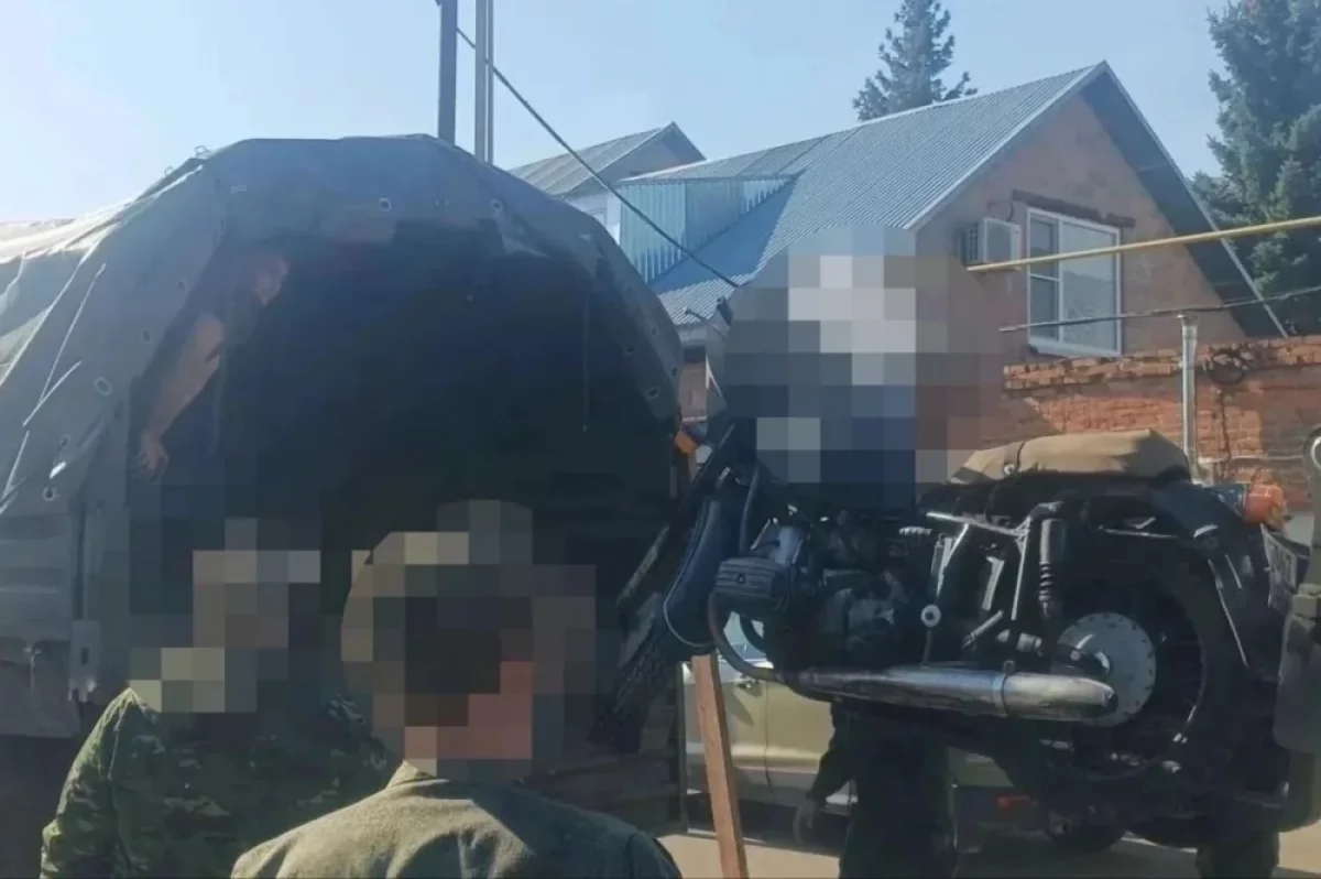 Активисты отправили гуманитарный груз землякам Таманцам на СВО