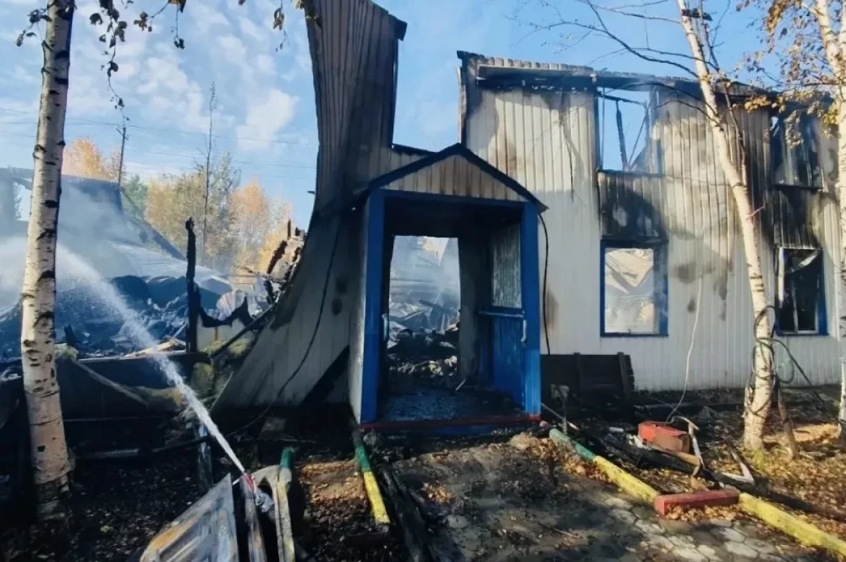 Прокуратура контролирует выяснение причин пожара в общежитии в Покачах