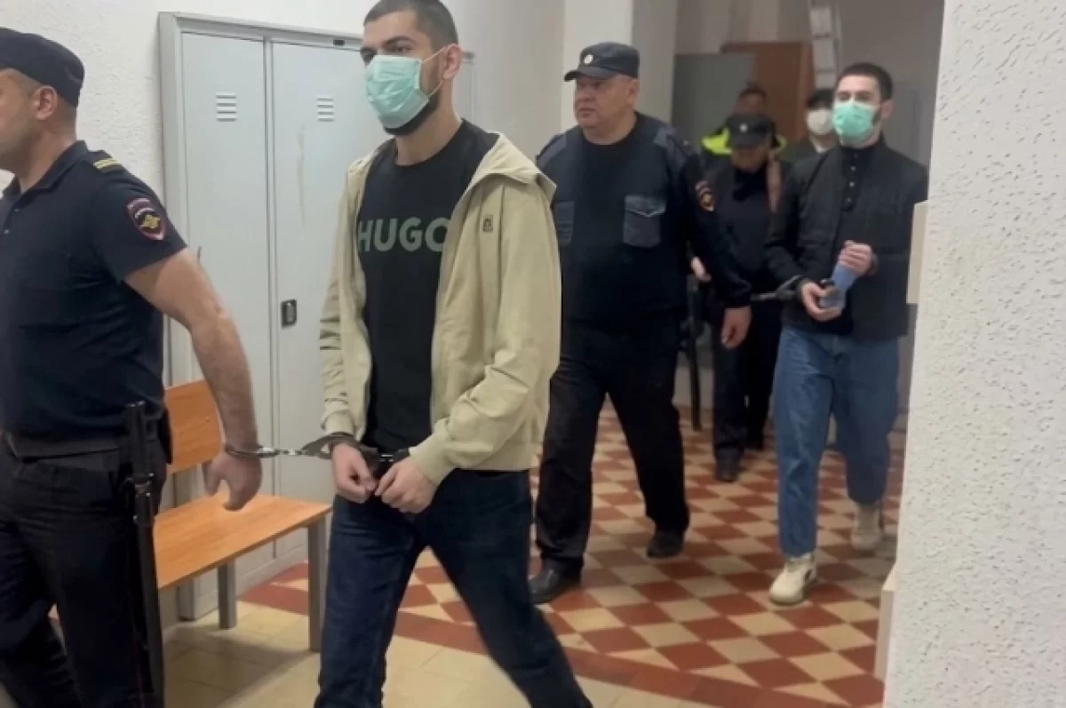 В Самаре банду, грабившую горожан, осудили на сроки до 21 года