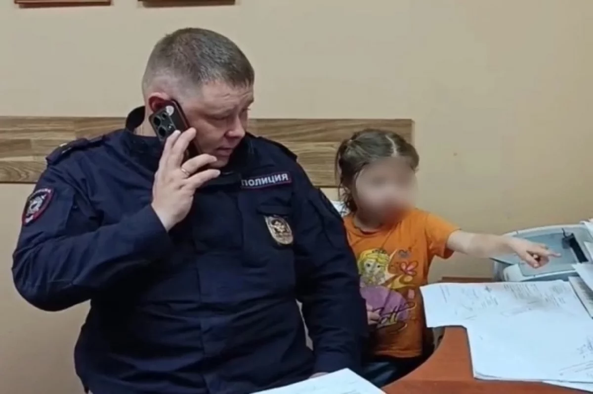 Троих детей у 27-летней матери изъяли в Вологде