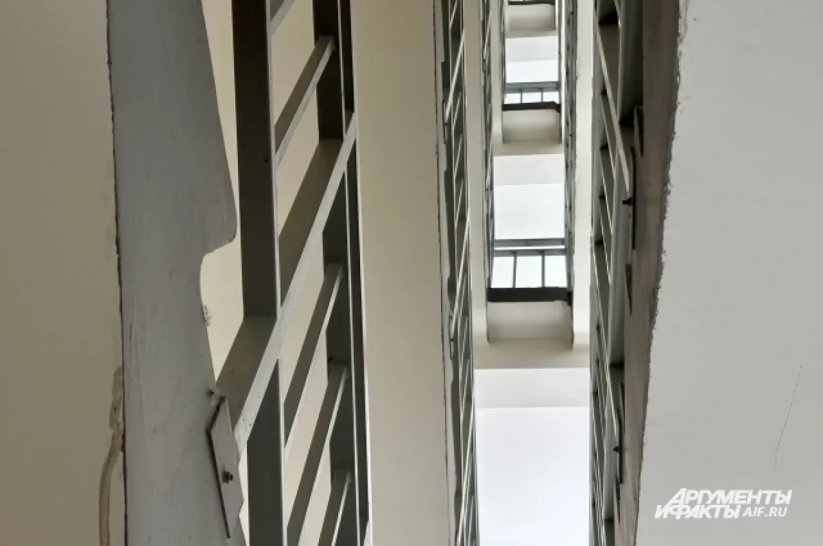 Жильцы дома полгода ждут помощи после атаки БПЛА