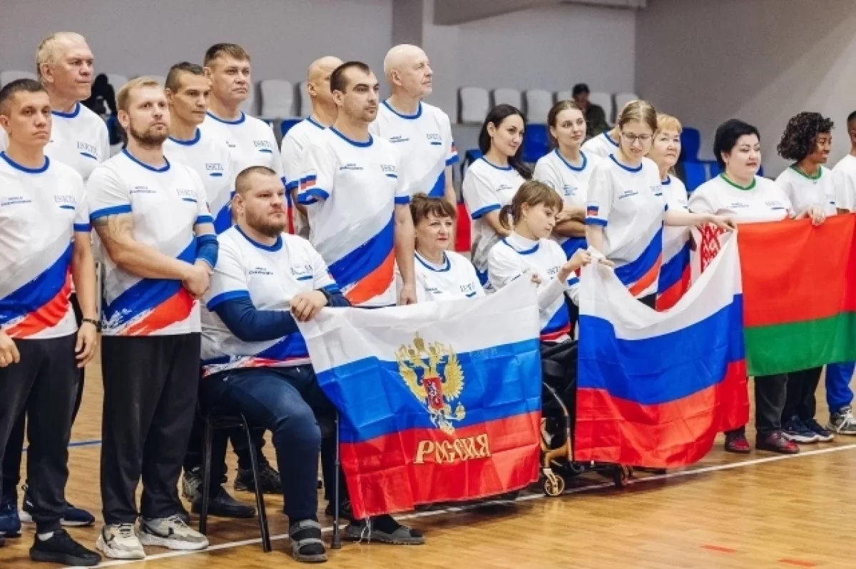 Самарские спортсмены завоевали золото на Кубке мира по метанию ножа