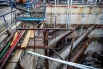 Чтобы погрузить щит под землю сперва выкапывают котлован.