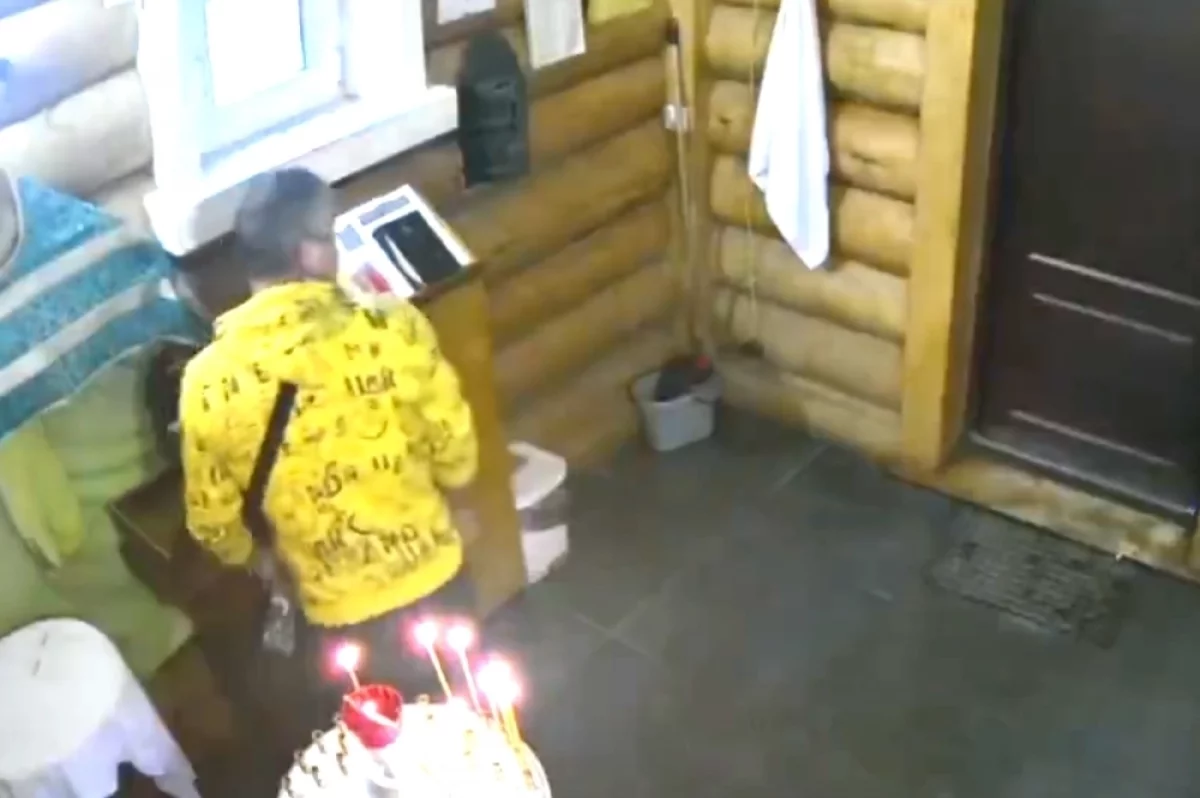 Под Тверью 34-летний рабочий украл 10 тысяч рублей пожертвований из храма