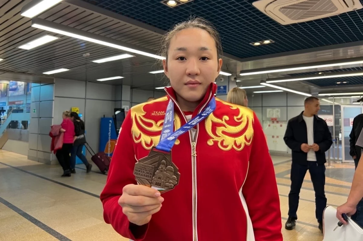 Салтанат Меденова привезла в Омск бронзу чемпионата Европы по боксу