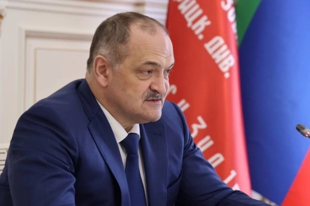 Экс-главу Дагестана Меликова назначили членом Совфеда от Брянской области