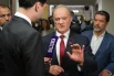Председатель ЦК КПРФ Геннадий Зюганов перед началом первого пленарного заседания Государственной Думы РФ девятого созыва.