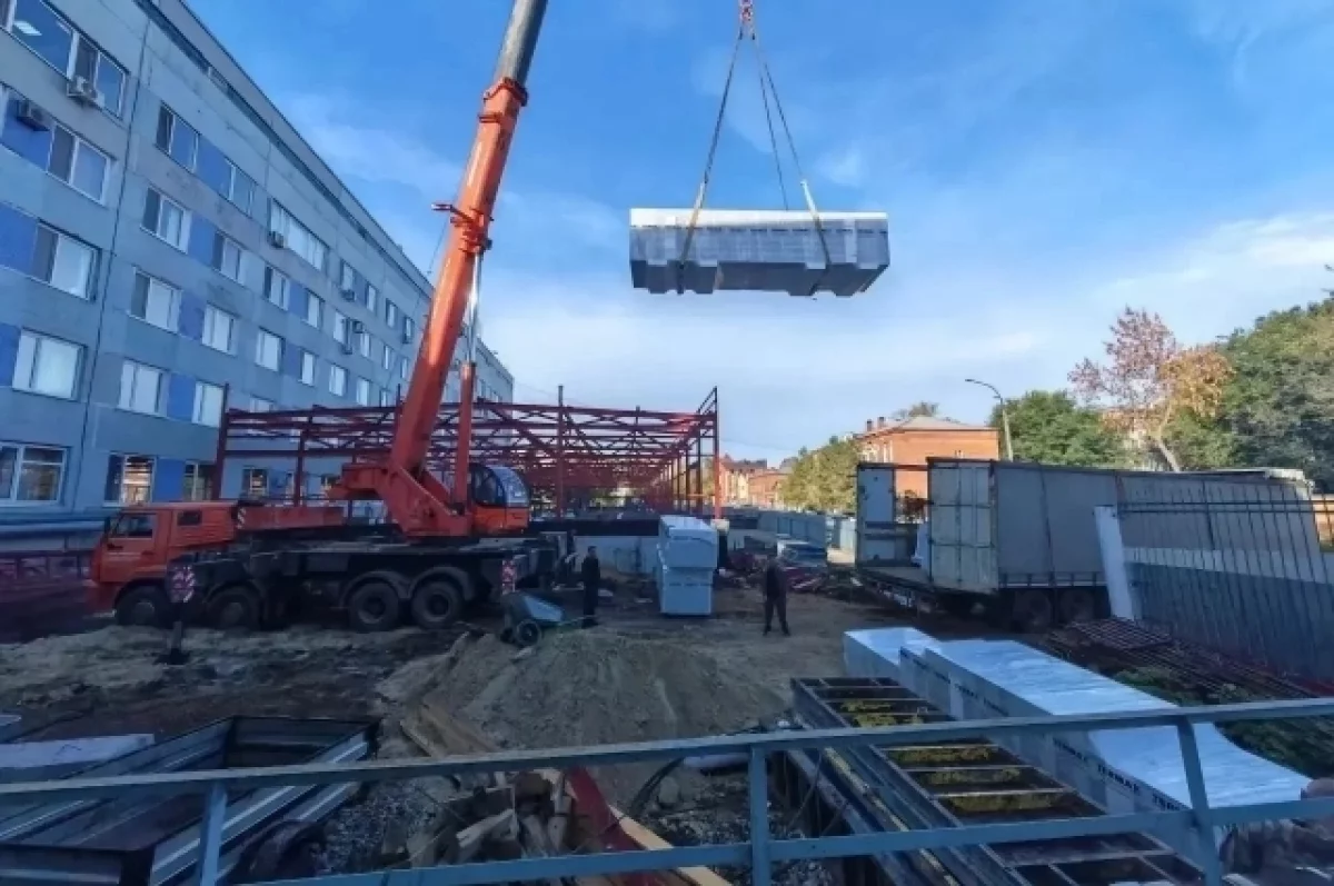 В ульяновский травмоцентр доставили модуль нового приёмного отделения