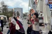 Участники шествия облачились в сценические костюмы. 
