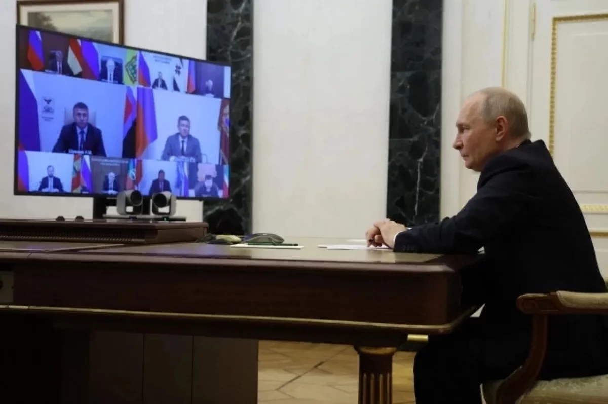 Владимир Путин пообщался по видеосвязи с избранными главами регионов
