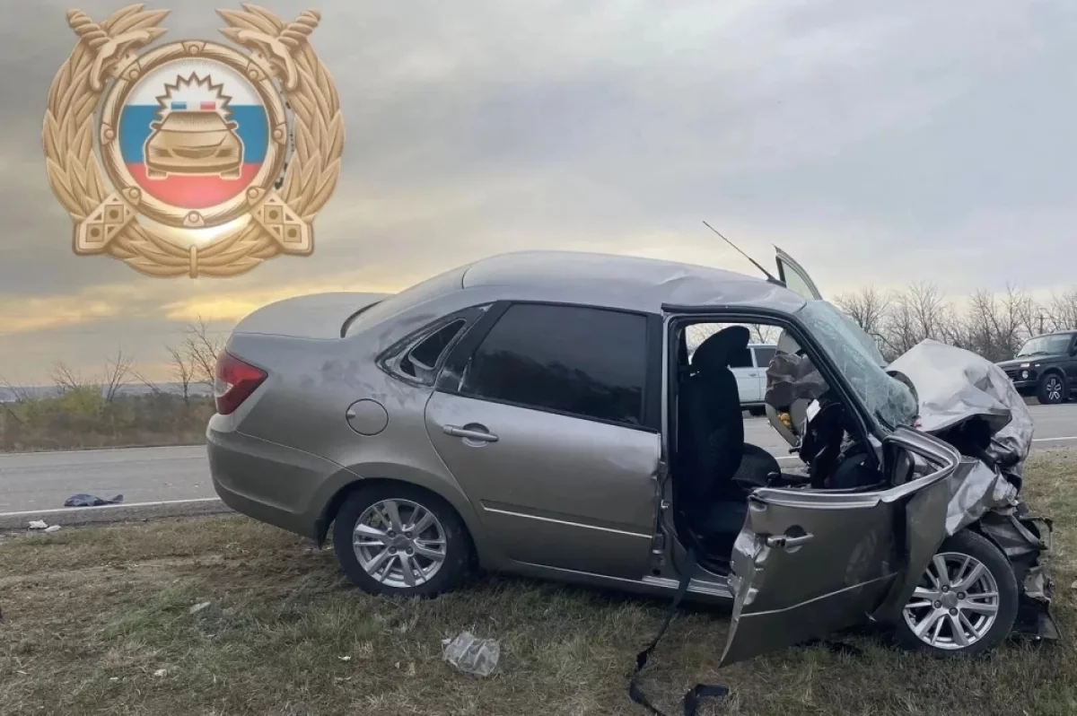 Два человека погибли и три пострадали в ДТП под Саратовом