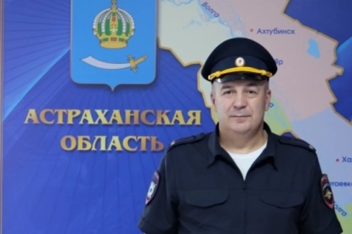 В Астрахани замначальника полиции спас задыхавшуюся продавщицу