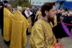На церемонию приехали многочисленные гости.