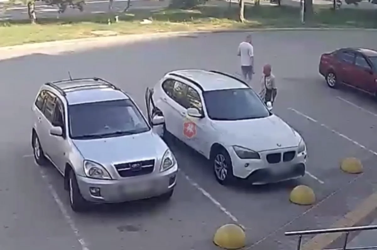 Житель Севастополя избил соседа после замечания о сигаретном дыме