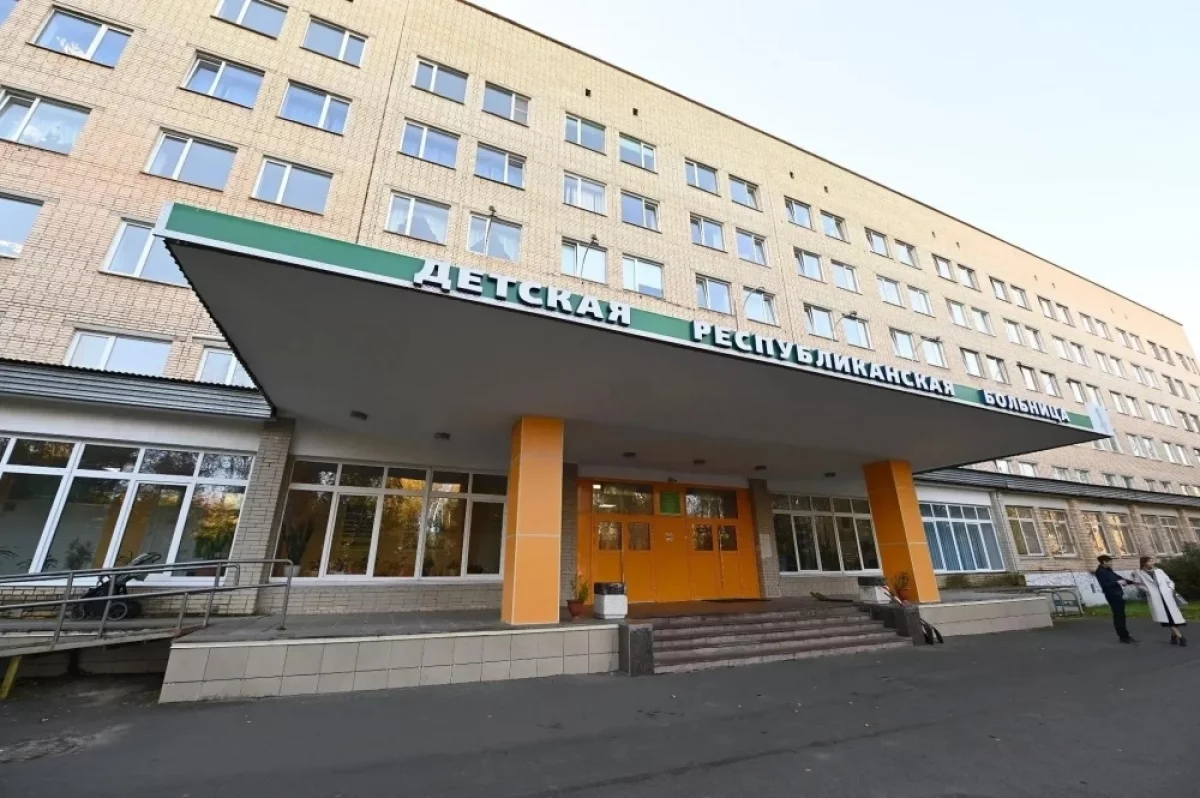 В Карелии спасли малыша, который чуть не задохнулся из-за кнопки от пульта