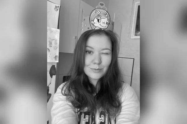Погибшая — 33-летняя Людмила Сошилова (в девичестве Ковдря). Она была матерью двоих несовершеннолетних детей.