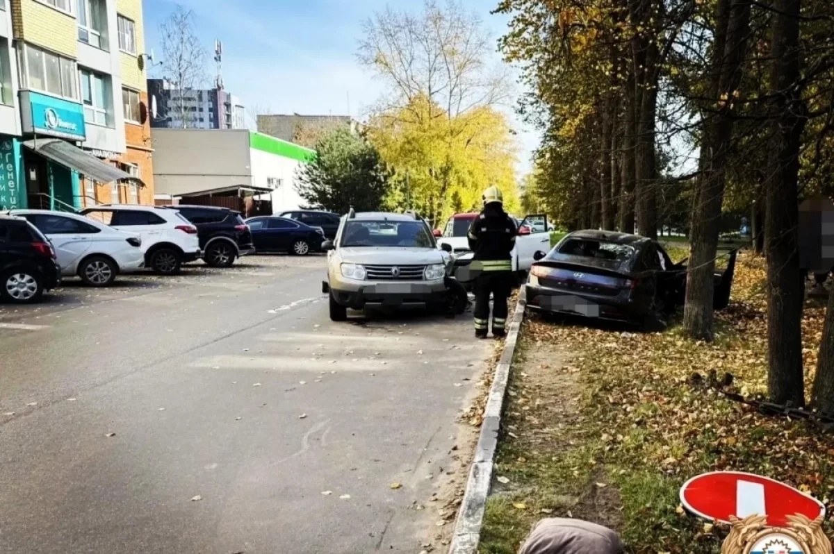 В Твери автомобилист устроил массовое ДТП и скрылся