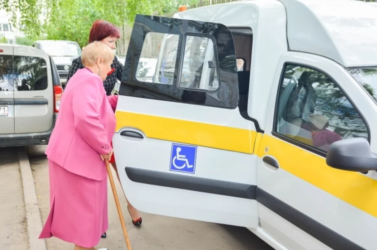 Около 800 северян воспользовались социальным такси с начала 2026 года