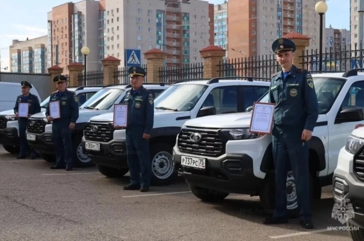 Сотрудники Госпожнадзора получили новые внедорожники в Забайкалье