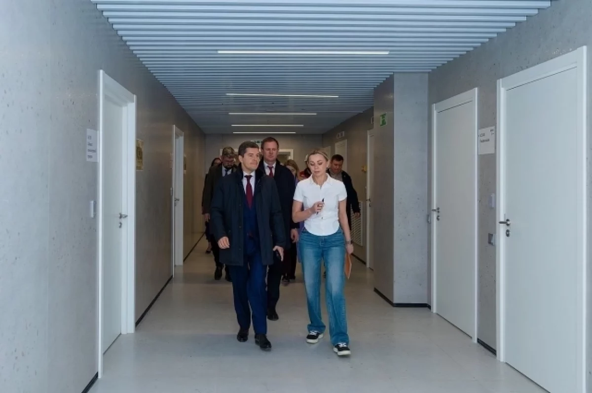 Дмитрий Артюхов оценил готовность арт-центра «ГАЗ» в Новом Уренгое