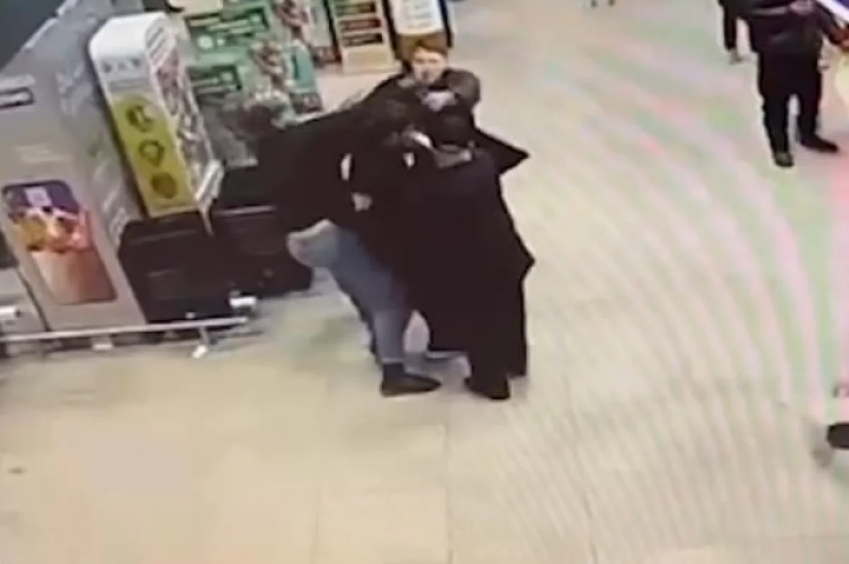 В Петербурге охранников ТЦ ждёт суд за убийство покупателя
