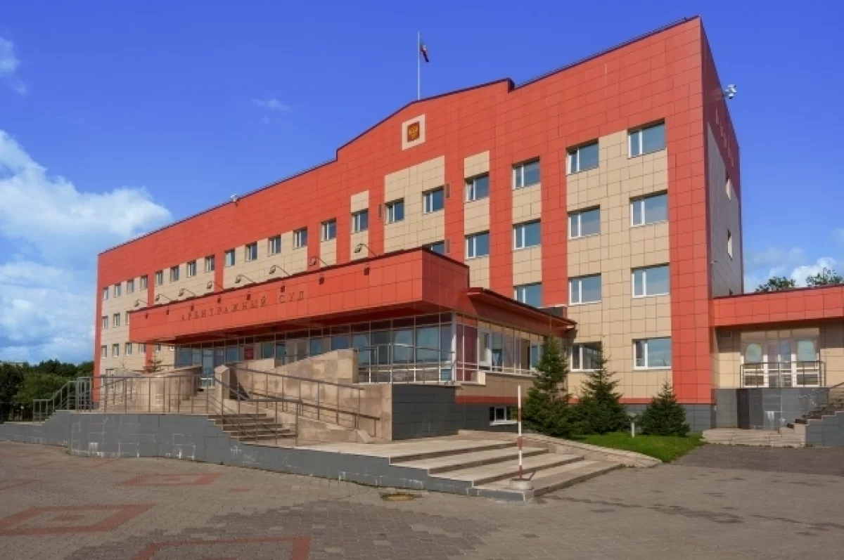 Наехал на штырь: камчатская компания требует 200 тысяч за поврежденное авто