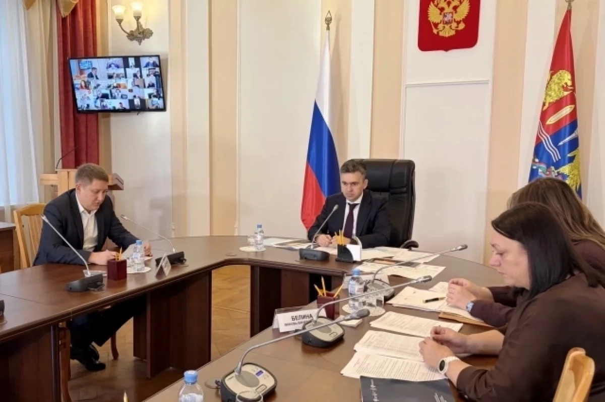 Губернатор потребовал принять меры к УК, которые не дали тепло в 84 дома