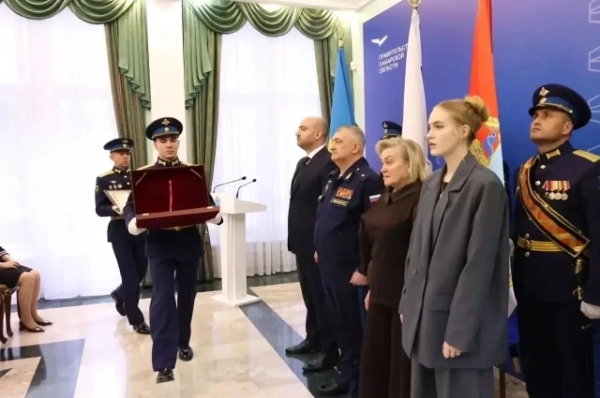 Вячеслав Федорищев передал семье погибшего Героя РФ медаль «Золотая Звезда»
