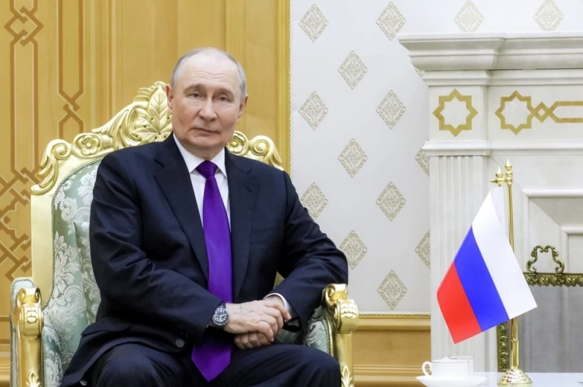 Песков: Путин и Алиев &laquo;на ногах&raquo; пообщались на полях саммита СНГ