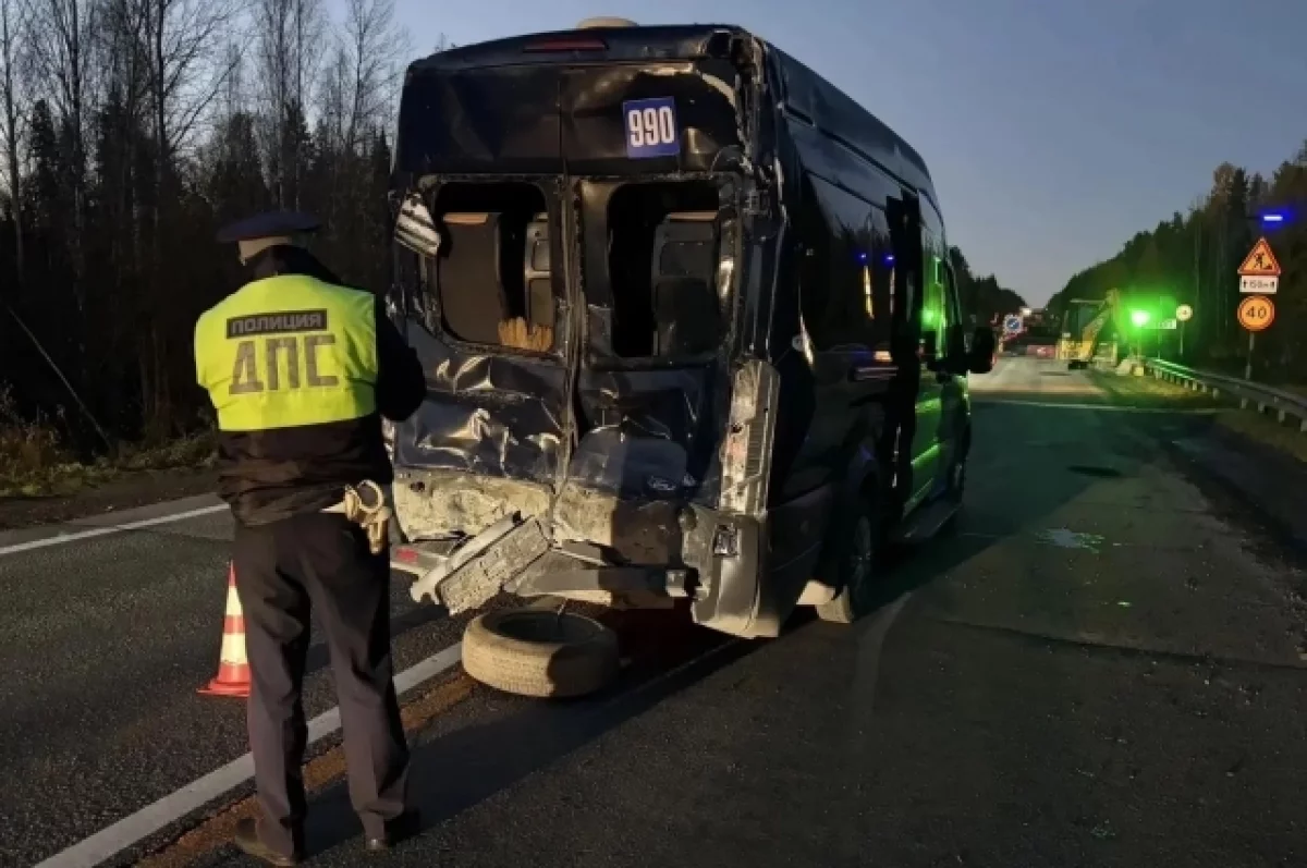 Пять человек пострадали в ДТП с рейсовыми автобусами на уральской трассе