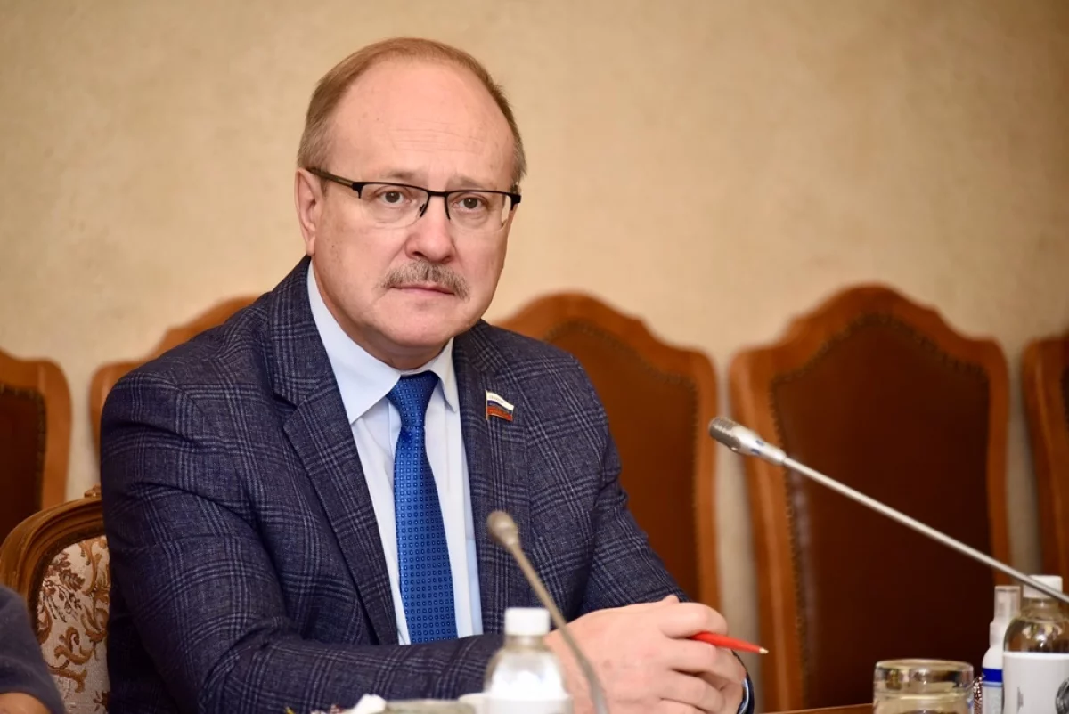 Василий Иконников вновь избран сенатором от Орловской области в Совфед