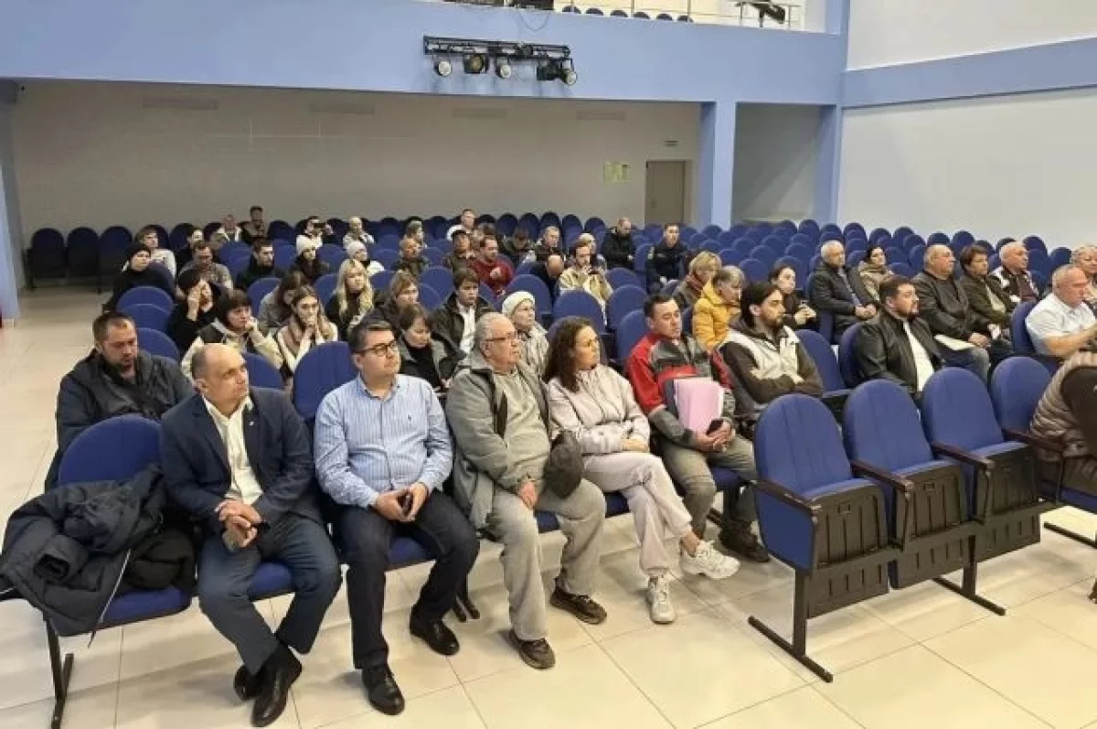 Власти Уфы встретились с жильцами дома на ул. Зорге, где произошел пожар