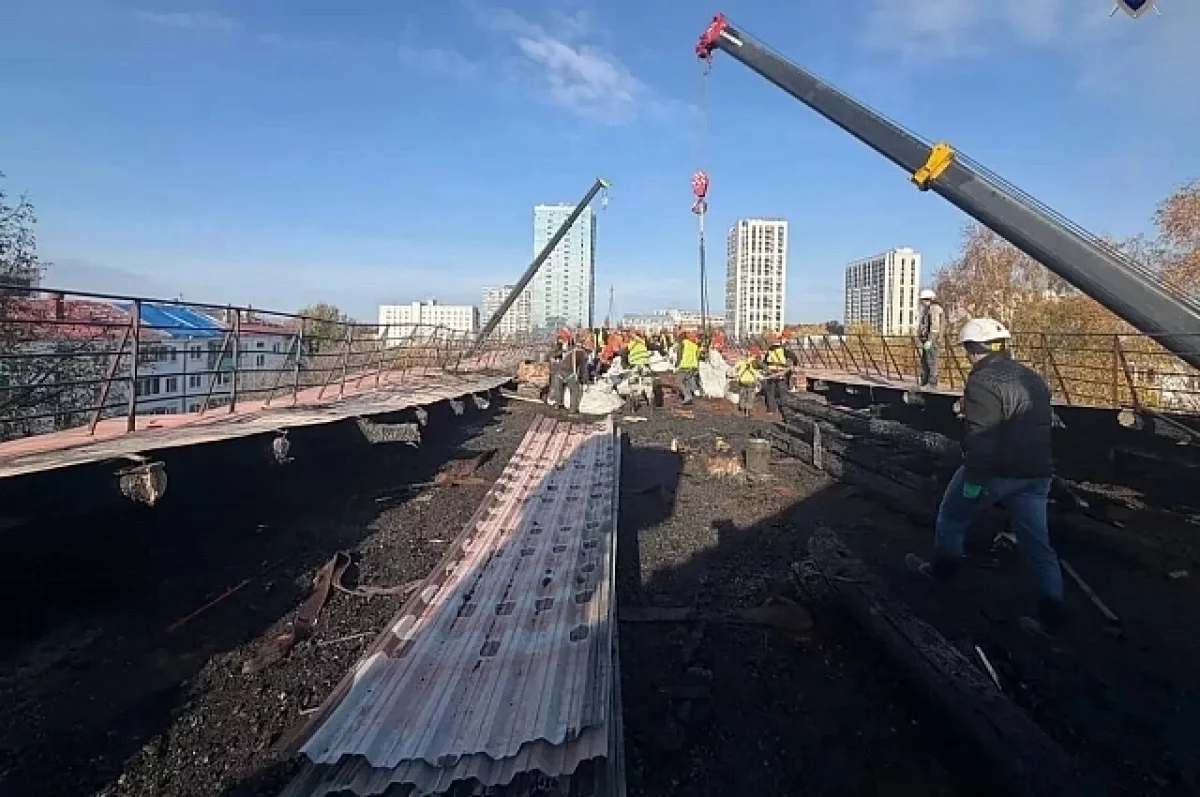 В Уфе после пожара на крыше пятиэтажки возбудили уголовное дело