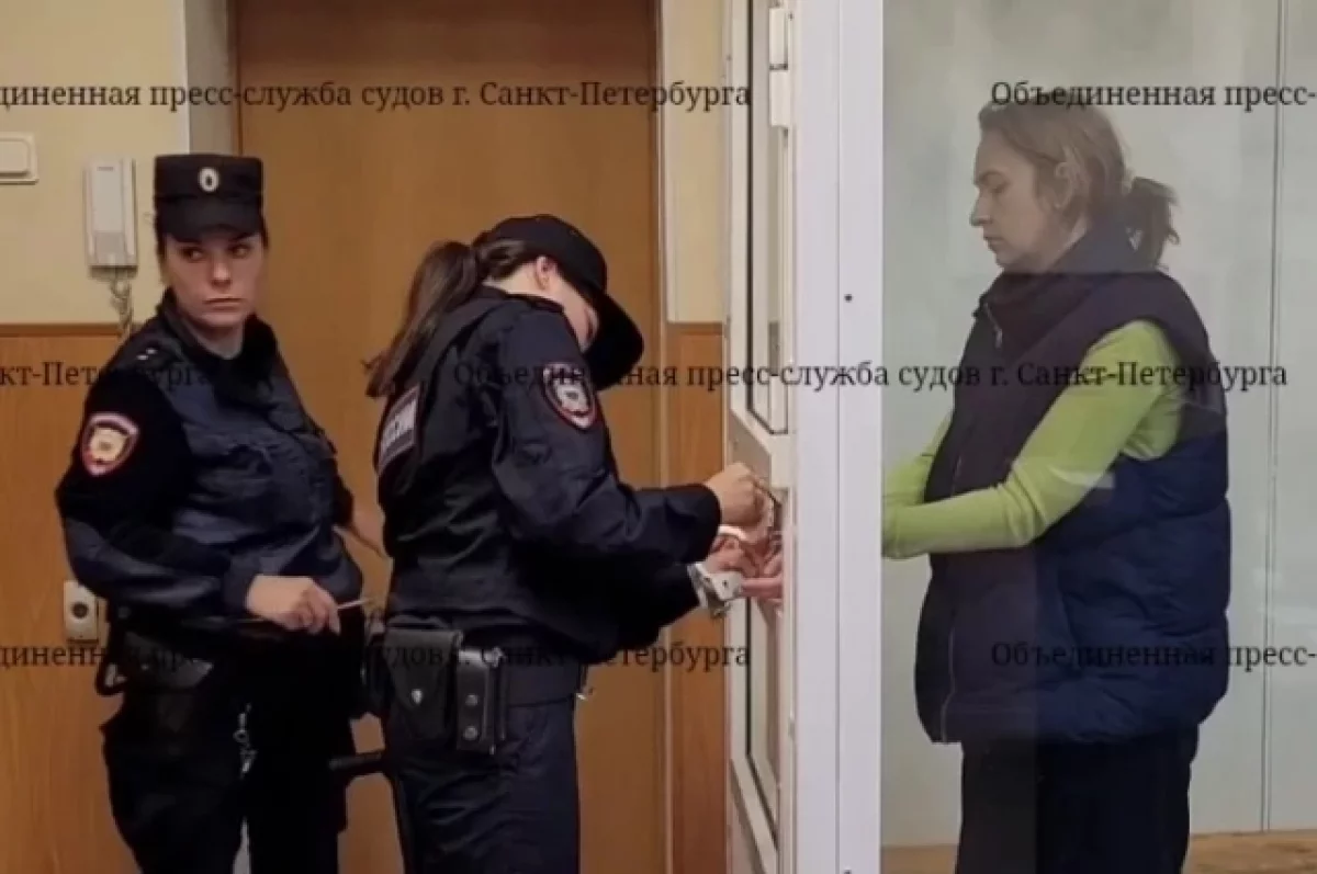 В Петербурге будут судить мать, напоившую 70% уксусом 12-летнего сына
