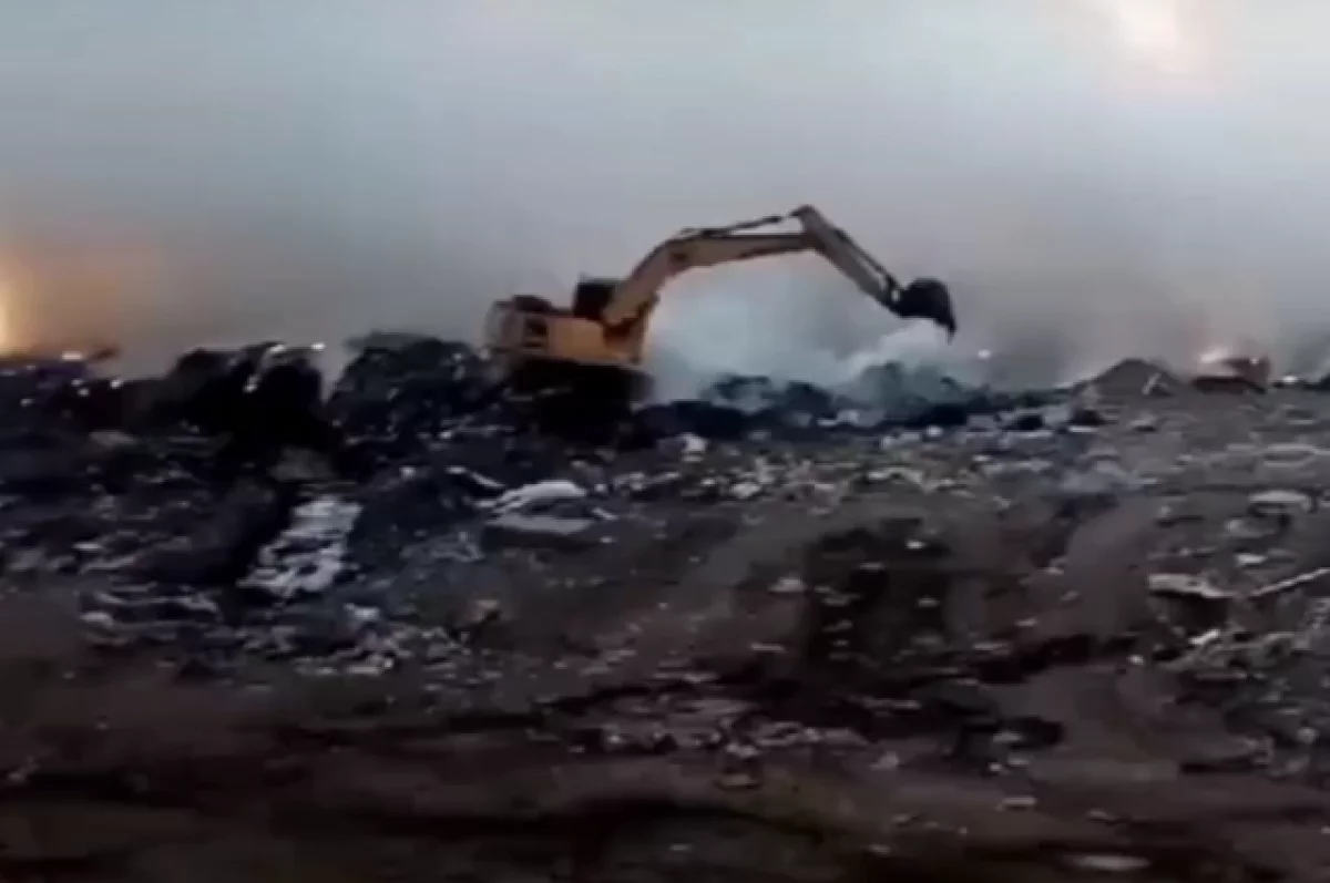 В Дагестане почти ликвидировали возгорание на свалке
