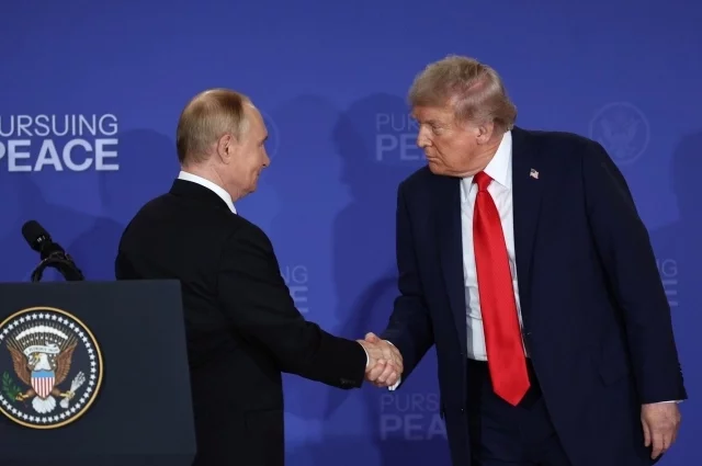 Владимир Путин и Дональд Трамп. 