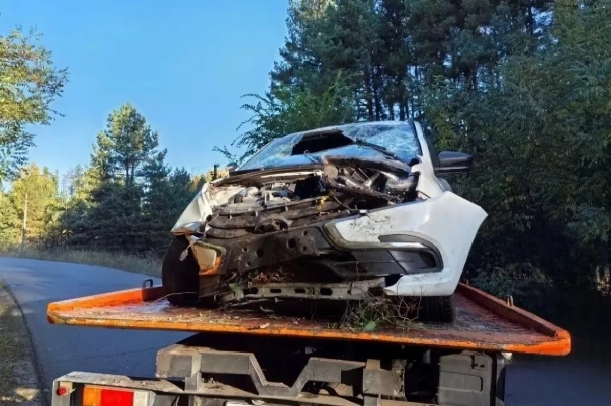 Lada Granta искорёжило в ДТП c пьяным водителем в воронежском Борисоглебске
