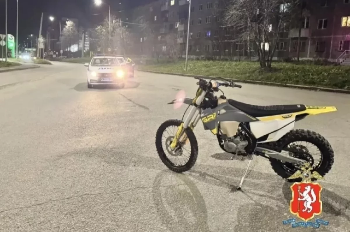 В Первоуральске мотоциклист при погоне спровоцировал ДТП с машиной ГИБДД