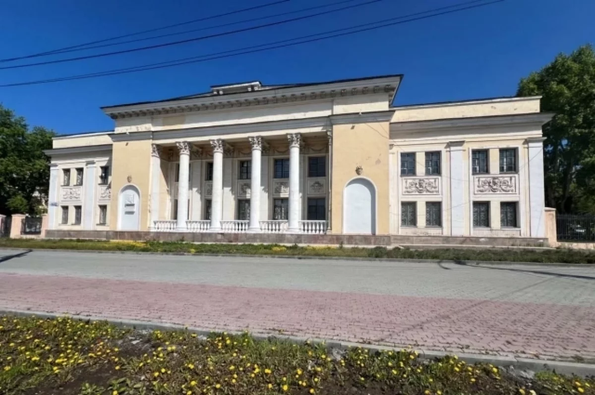 цены на бензин, задержка рейсов, бомбоубежище