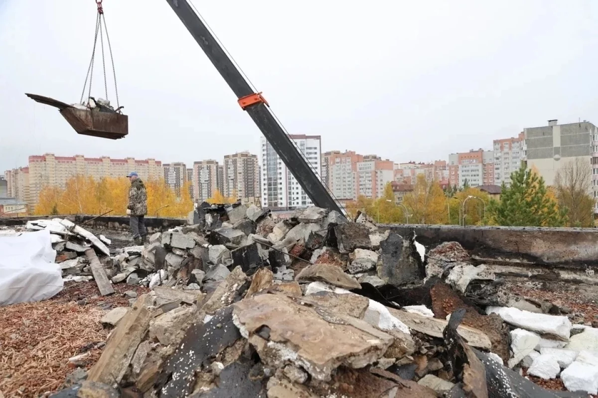 Тюменцам рассказали, как продвигается восстановление сгоревшей школы