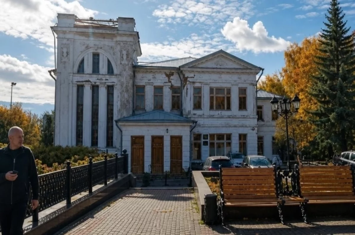 Суд постановил спасти здание ульяновской филармонии