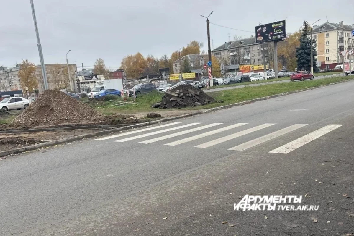 У моста на Волоколамском проспекте появился новый пешеходный переход