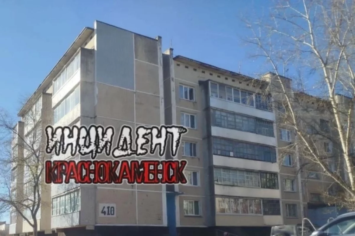 Упавший с крыши дома подросток скончался в Забайкалье