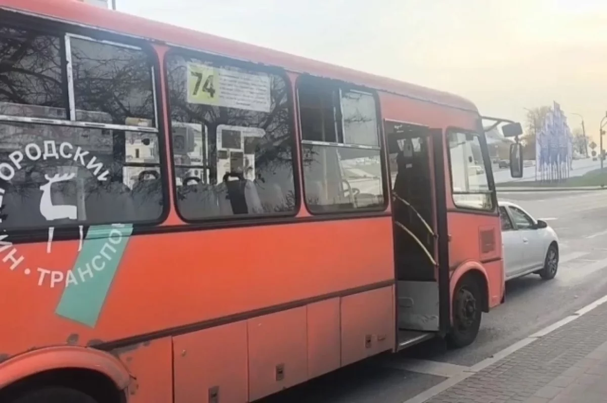 Женщина пострадала в ДТП с автобусом и легковушкой в Нижнем Новгороде