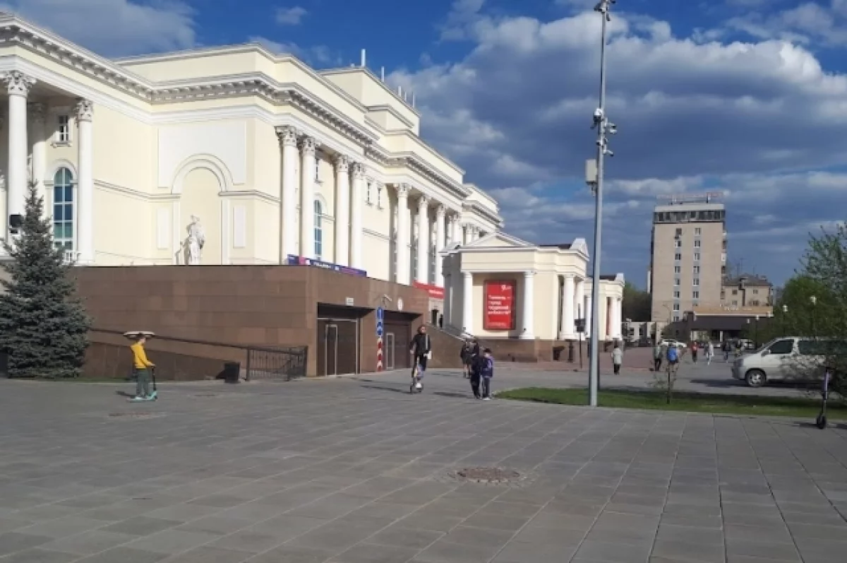 Тюменцев приглашают на выставку иллюстраций художника Евгения Андреева