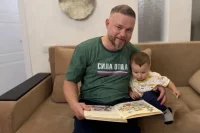 Адель Загретдинов: «О семье привычно говорят мамы, педагоги, врачи. Но когда рядом садится отец и говорит: «Мы тоже здесь, мы готовы отвечать», разговор меняется».