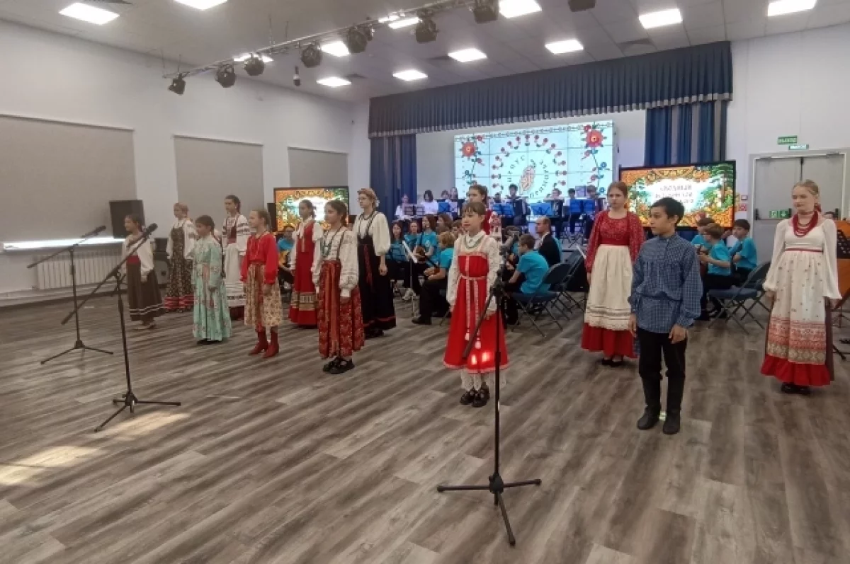 Народный коллектив объединил 45 детей Приморья
